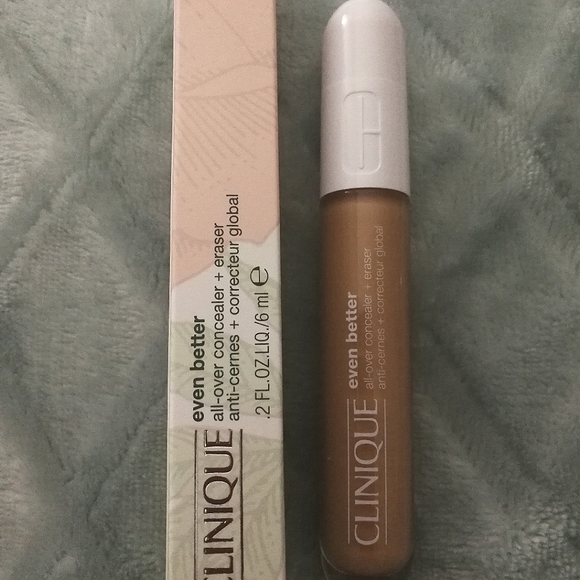 CLINIQUE Even Better all-over Concealer + Eraser - Picture 2 of 8